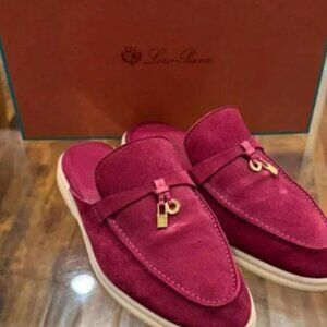 LORO PIANA WOMEN'S CHARMS WALK BABOUCHE LOAFERS